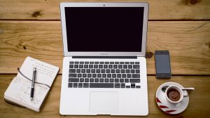 cropped-coffee-laptop.jpg